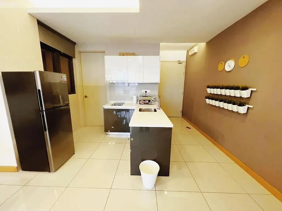 PromoConnected Train 2 Bedroom 쿠알라룸푸르 0*,  말레이시아